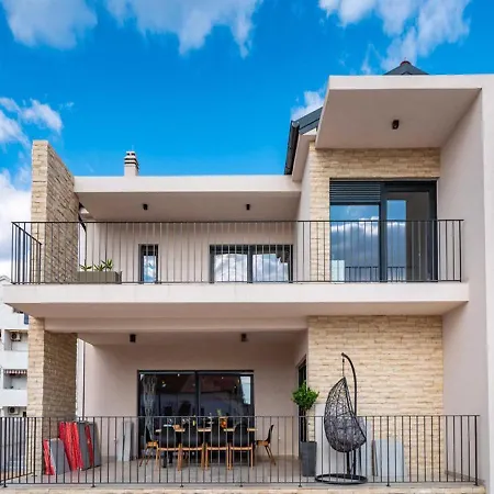 Villa Luxury Magale With Large Pool