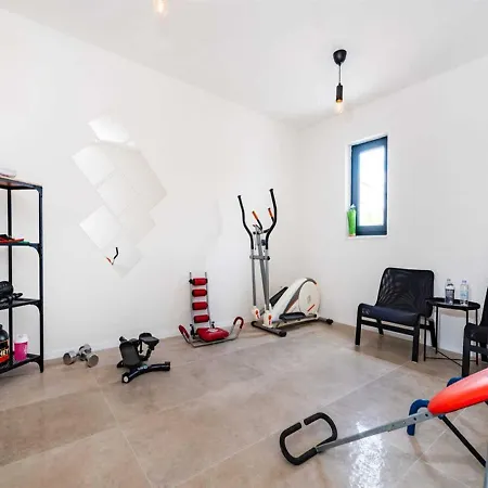 וילה Luxury Magale With Large Pool