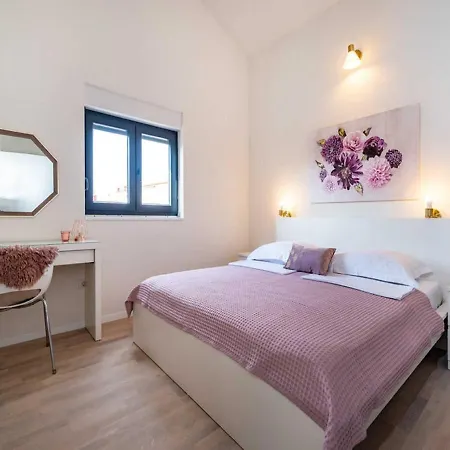 Luxury Magale With Large Pool Villa Biograd Na Moru