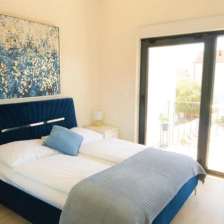 Luxury Magale With Large Pool *