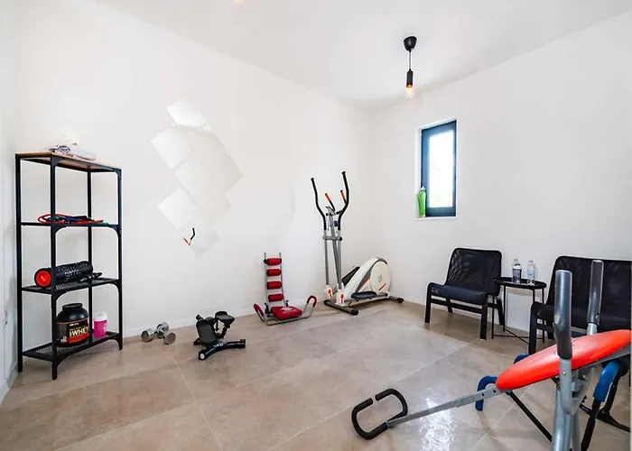 וילה Luxury Magale With Large Pool