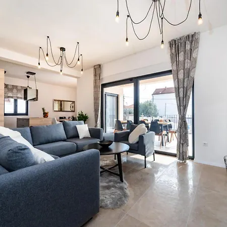 Luxury Magale With Large Pool Villa Biograd Na Moru
