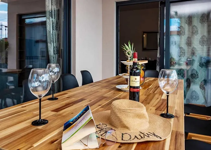 Luxury Magale With Large Pool Vila *