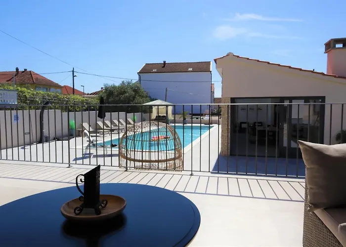 Luxury Magale With Large Pool Vila *