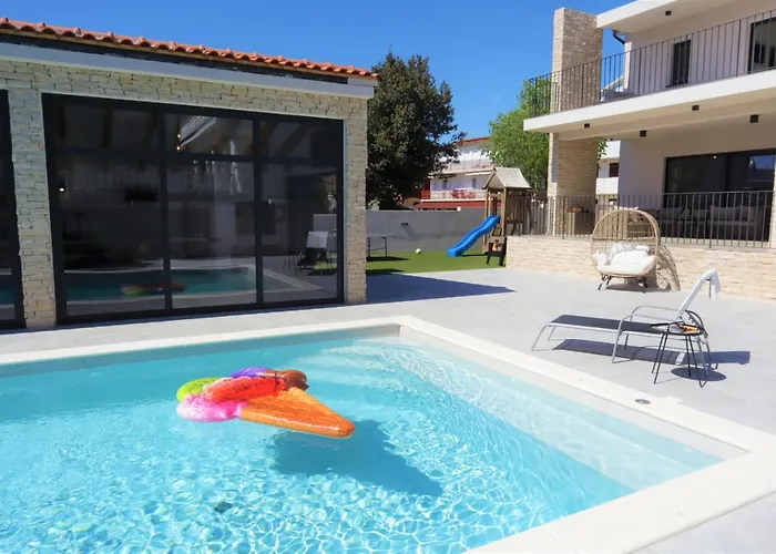 Luxury Magale With Large Pool Вилла *