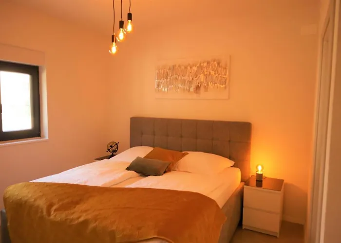 Luxury Magale With Large Pool Vila *